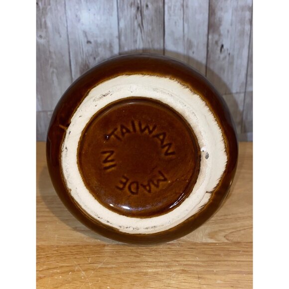 Vintage Brown White Ceramic Squat Water Pitcher Handle Crock Carafe Taiwan - Picture 7 of 7